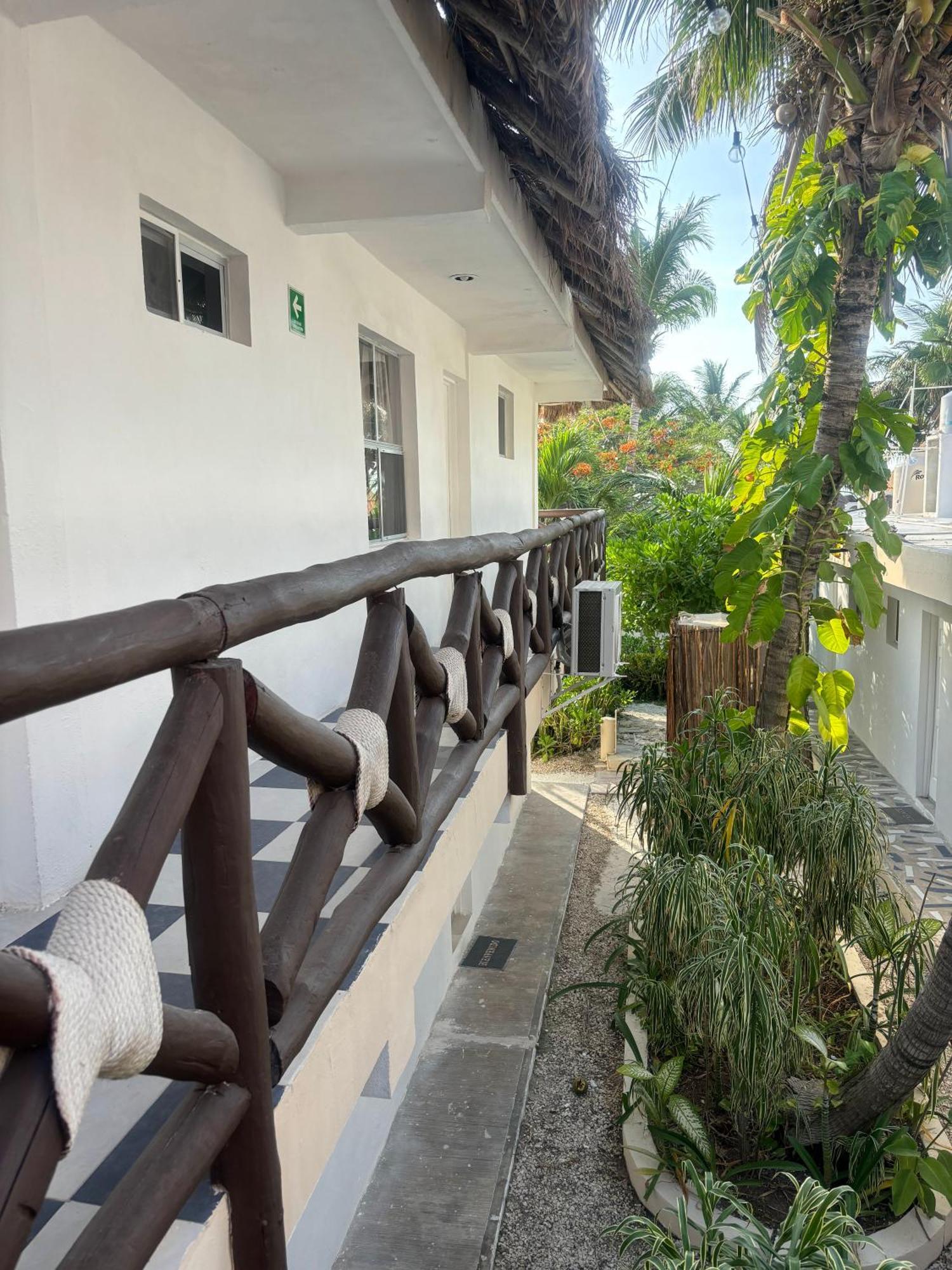 La Diosa Kali Beach Front Hotel Isla Holbox Екстер'єр фото
