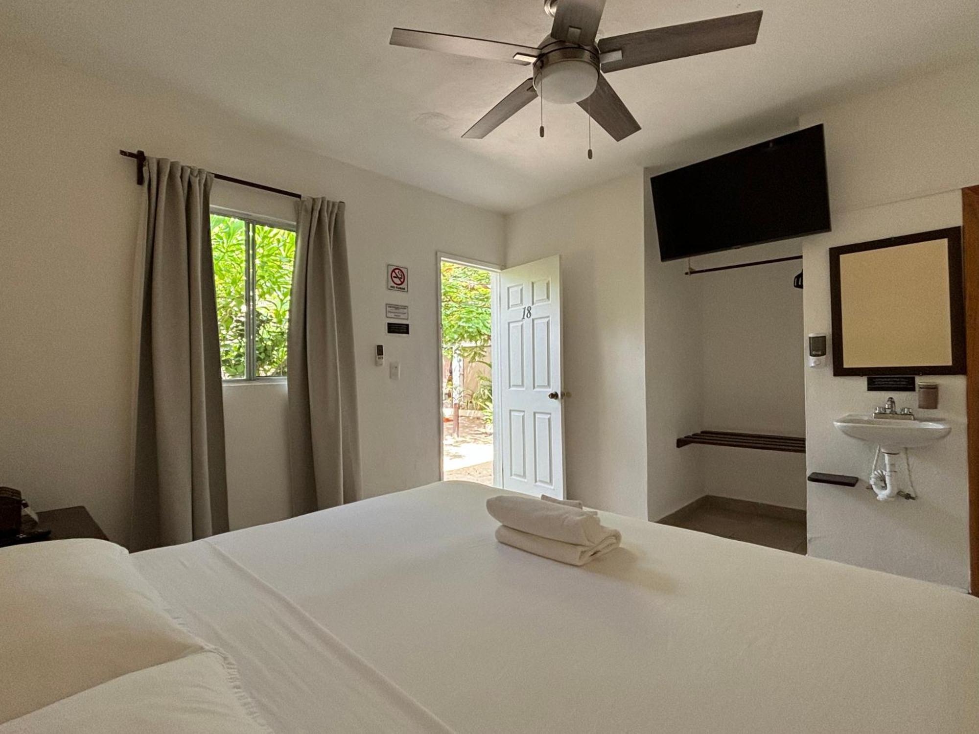 La Diosa Kali Beach Front Hotel Isla Holbox Екстер'єр фото