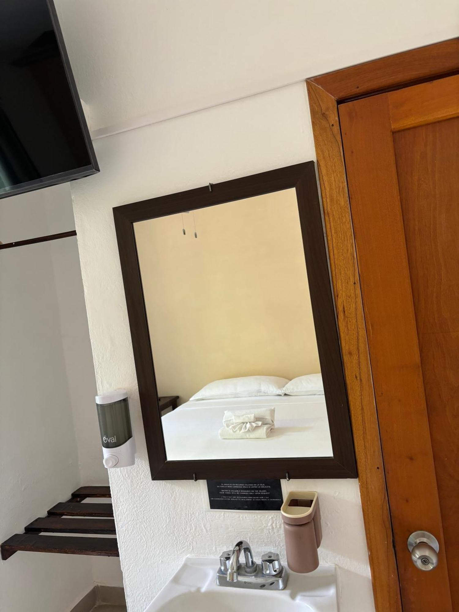 La Diosa Kali Beach Front Hotel Isla Holbox Екстер'єр фото