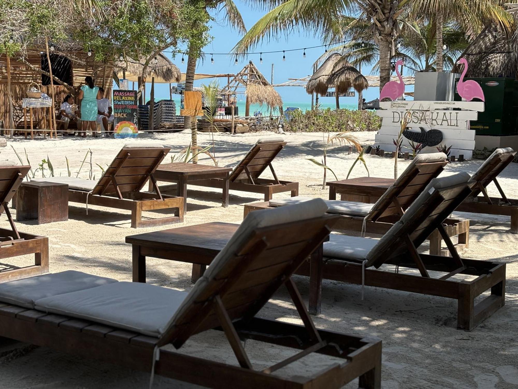 La Diosa Kali Beach Front Hotel Isla Holbox Екстер'єр фото